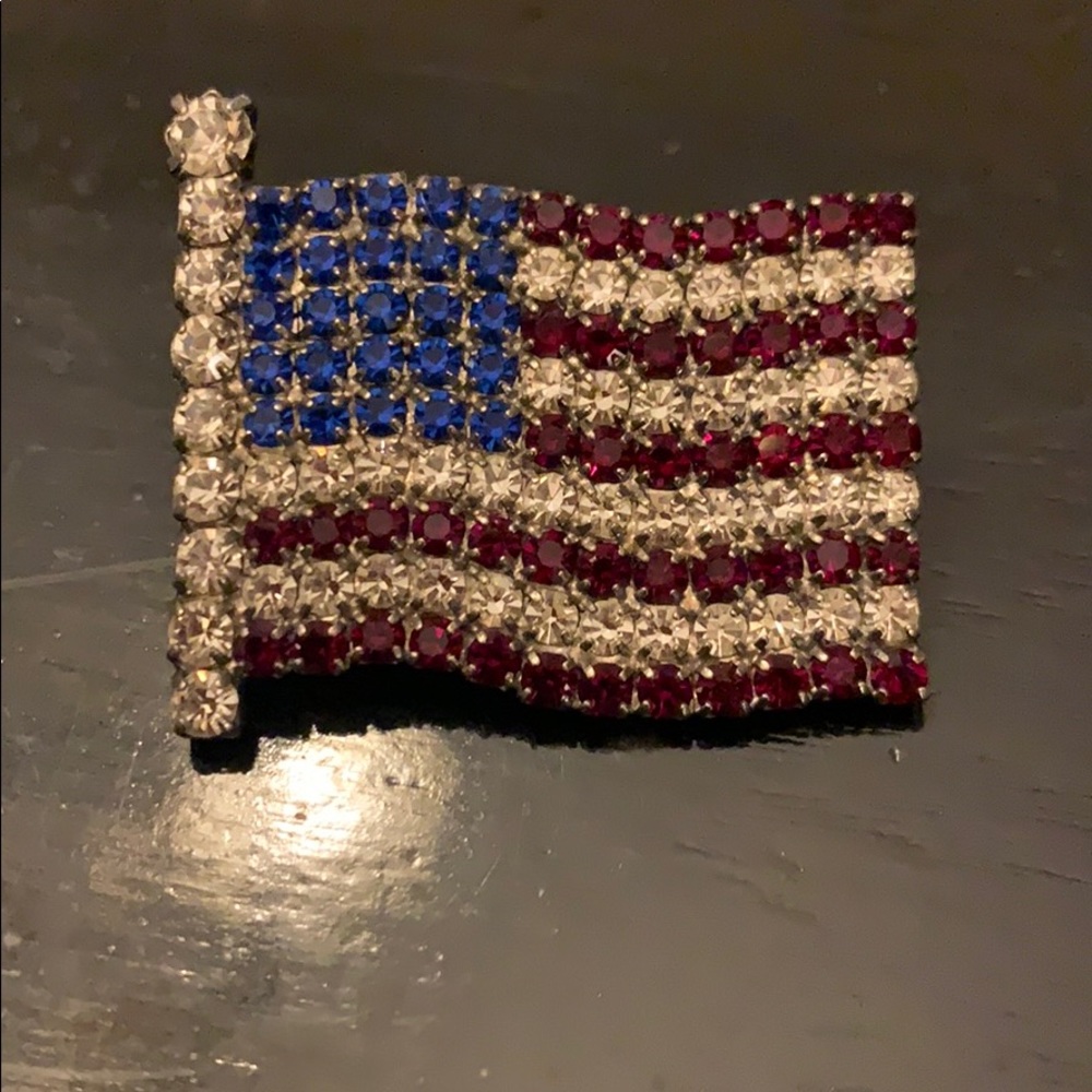 Vintage Rhinestone US Flag - Picture 4 of 4